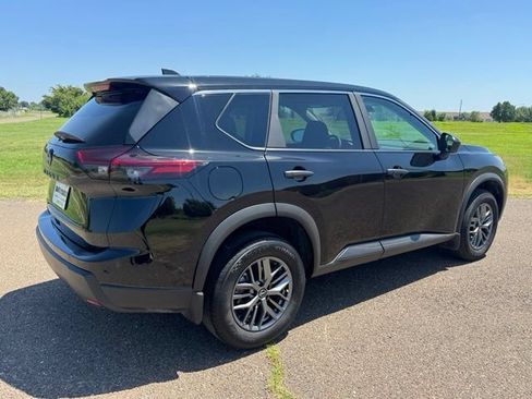 Used 2026 Nissan Rogue S FWD image 6