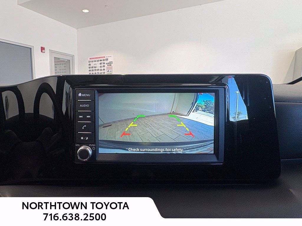 Used 2025 Nissan Kicks S AWD/4WD image 13