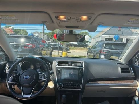 Used 2018 Subaru Outback 2.5i Limited AWD/4WD image 13