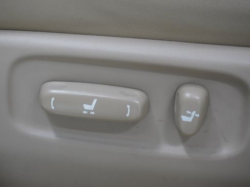 Used 2005 Lexus RX 330 FWD image 17