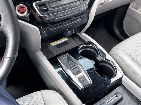 Used 2020 Honda Pilot Elite image 33