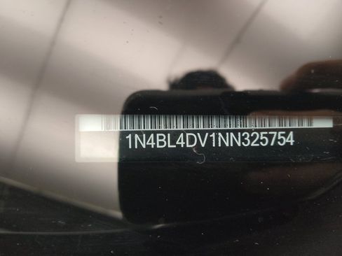 Used 2022 Nissan Altima 2.5 SV FWD image 33