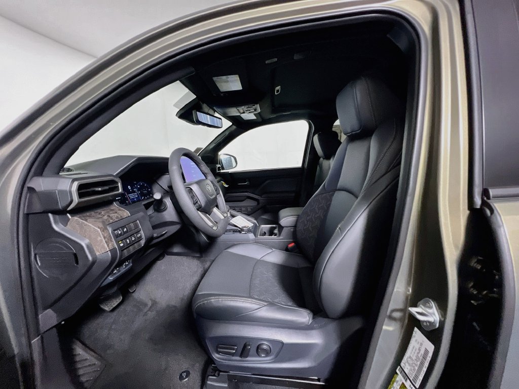 New 2026 Toyota Tacoma Limited AWD/4WD image 12