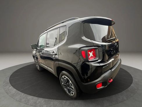 Used 2017 Jeep Renegade Trailhawk AWD/4WD image 7