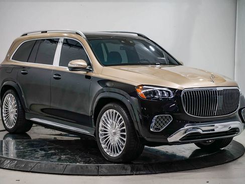 Used 2024 Mercedes-Benz Maybach GLS 600 4MATIC image 5