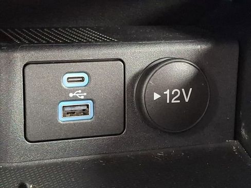 Used 2022 Ford Escape SE image 22