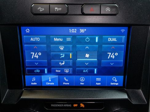 Used 2019 Ford F150 Lariat image 23