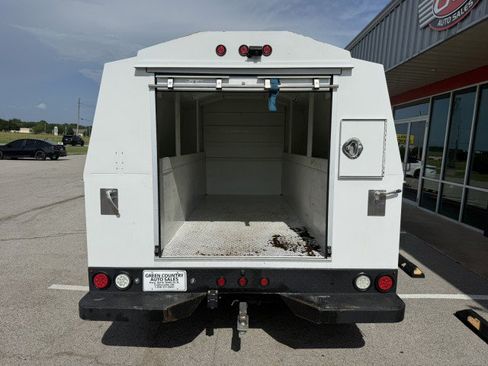 Used 2022 Ford Transit 350 RWD image 6
