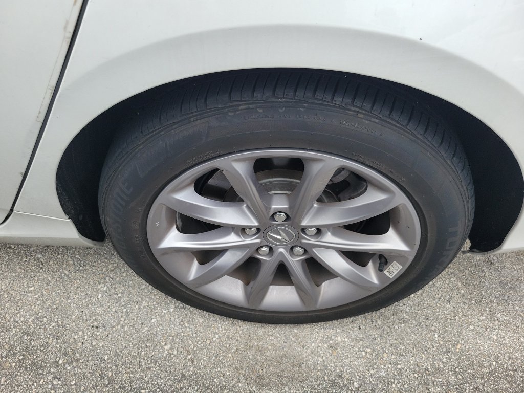 Used 2023 Acura TLX FWD image 4