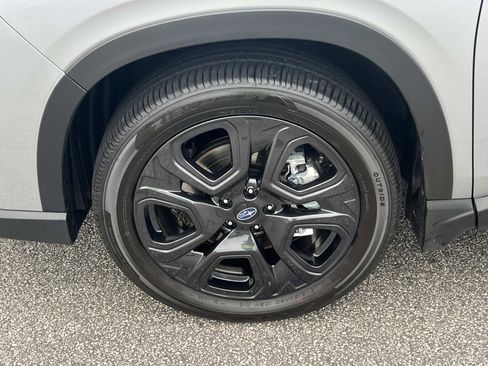 Certified 2025 Subaru Ascent Bronze Edition w/ Onyx Package image 11