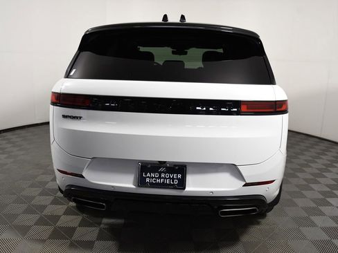 Used 2024 Land Rover Range Rover Sport Dynamic SE image 5