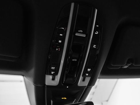 Certified 2023 Porsche Cayenne Platinum Edition AWD/4WD image 36