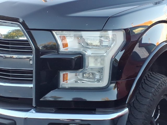 Used 2016 Ford F150 Lariat w/ Equipment Group 502A Luxury AWD/4WD image 4