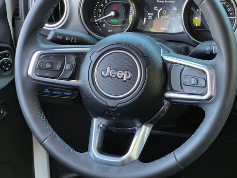 Used 2023 Jeep Wrangler Unlimited Rubicon 4xe AWD/4WD image 26