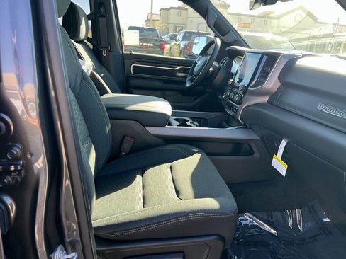 New 2026 RAM 1500 Big Horn AWD/4WD image 14