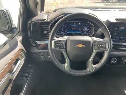 Used 2023 Chevrolet Silverado 1500 LT image 28