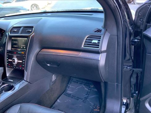 Used 2016 Ford Explorer Sport image 17
