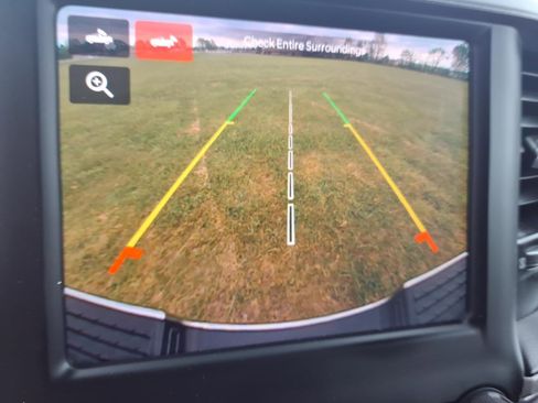 Used 2023 RAM 3500 Tradesman image 12