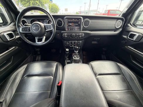 Used 2020 Jeep Gladiator Overland w/ Popular Equipment Package AWD/4WD image 17
