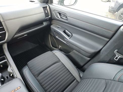 Used 2024 Nissan Pathfinder Rock Creek AWD/4WD image 17