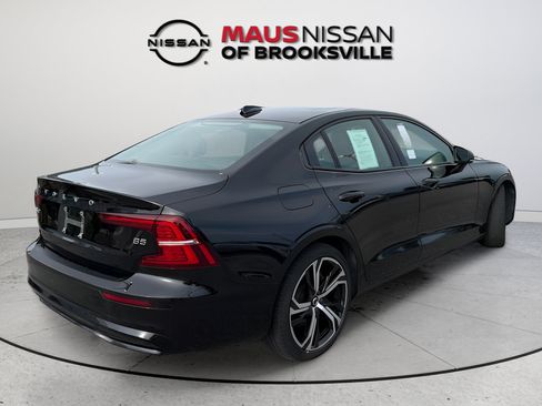 Used 2024 Volvo S60 B5 Core FWD image 8