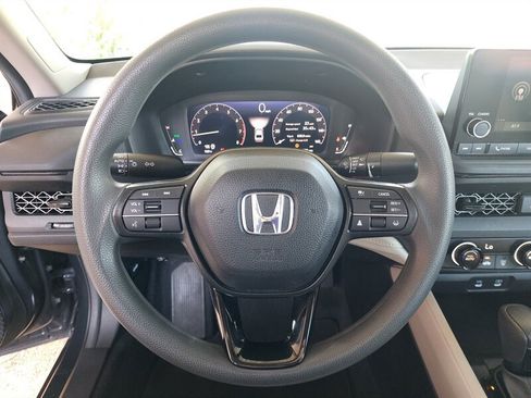 Used 2023 Honda Accord LX image 25