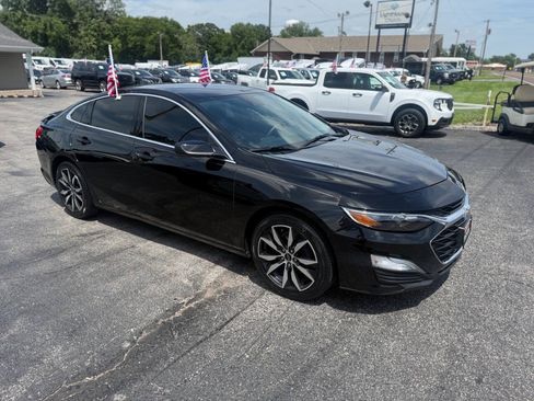 Used 2023 Chevrolet Malibu RS FWD image 4