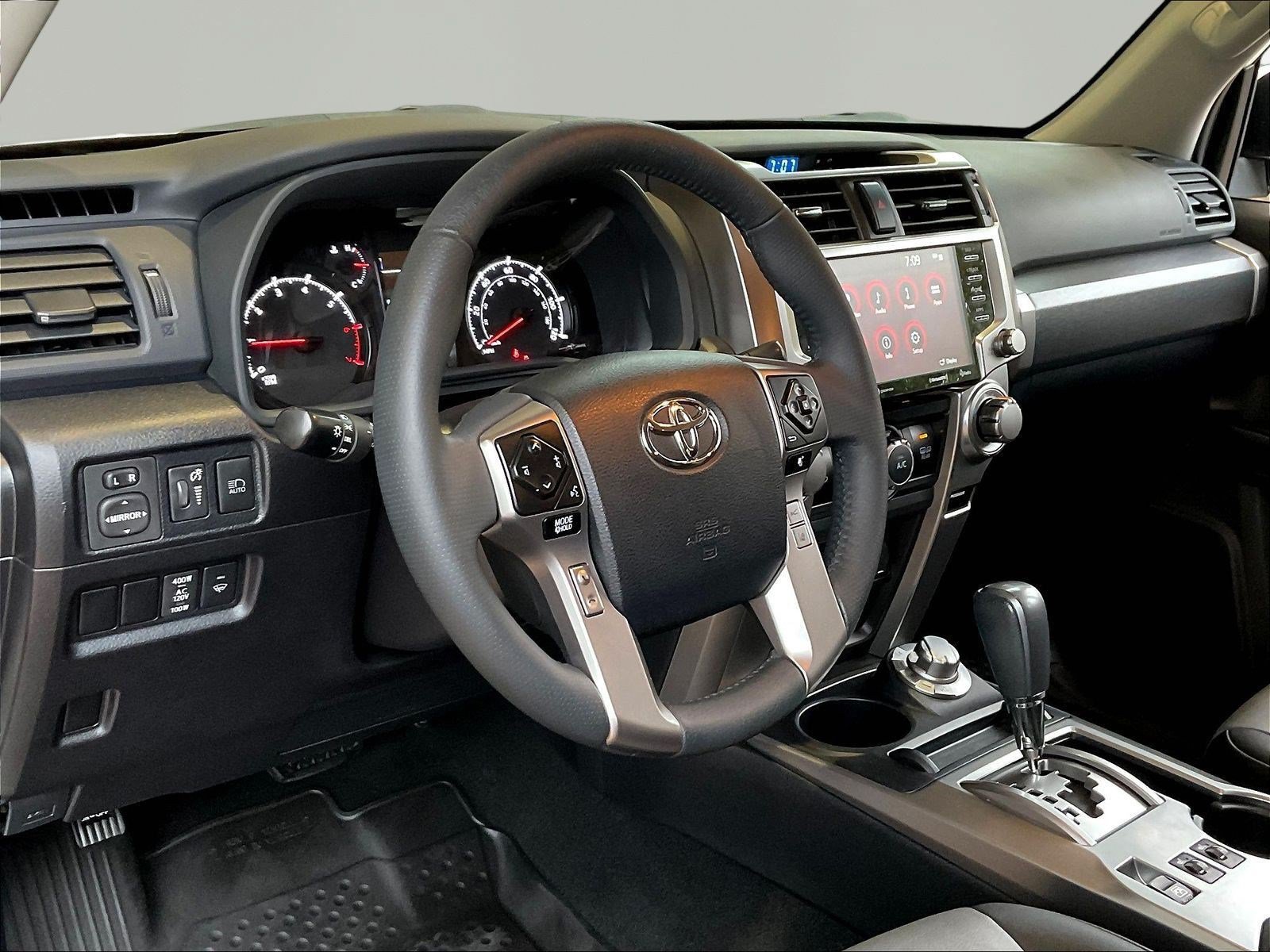 Used 2022 Toyota 4Runner SR5 Premium w/ Moonroof Package AWD/4WD image 17