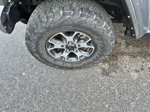 Used 2022 Jeep Wrangler Unlimited Rubicon AWD/4WD image 11