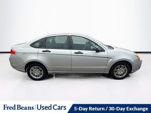 Used 2011 Ford Focus SE w/ 201A Rapid Spec Order Code FWD image 10