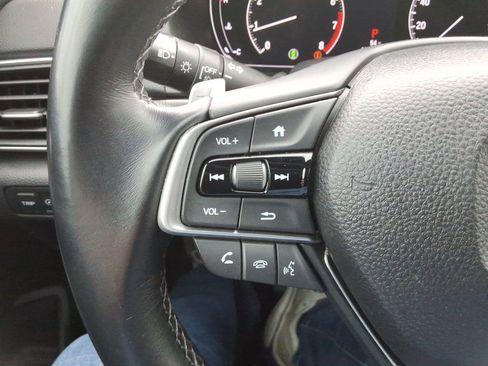 Used 2018 Honda Accord Sport image 26