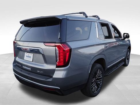 Used 2022 GMC Yukon SLT w/ SLT Premium Package image 8