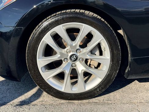 Used 2016 Hyundai Genesis 3.8 RWD image 21
