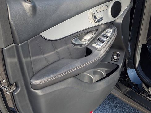 Used 2022 Mercedes-Benz GLC 300 GLC 300 w/ AMG Line image 16