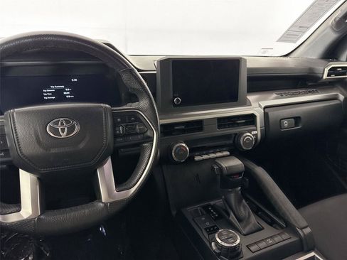 Certified 2024 Toyota Tacoma TRD Off-Road AWD/4WD image 30