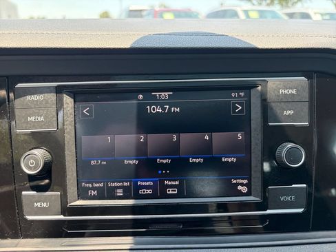 Certified 2024 Volkswagen Jetta SE FWD image 16