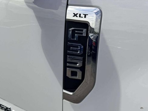 Used 2019 Ford F350 XLT w/ XLT Value Package AWD/4WD image 2