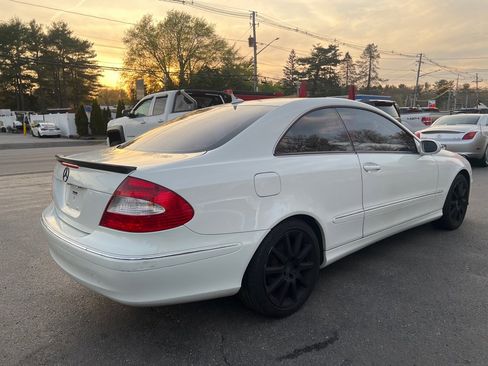 Used 2007 Mercedes-Benz CLK 350 Coupe image 7