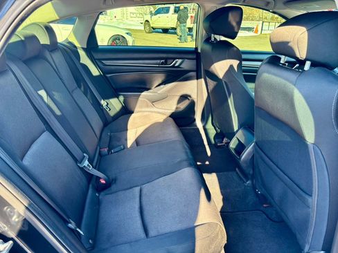 Used 2018 Honda Accord LX image 16