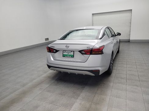 Used 2024 Nissan Altima 2.5 SV image 9