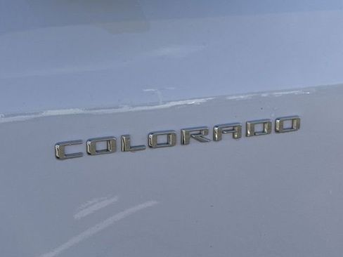 Used 2025 Chevrolet Colorado Z71 w/ Technology Package image 28