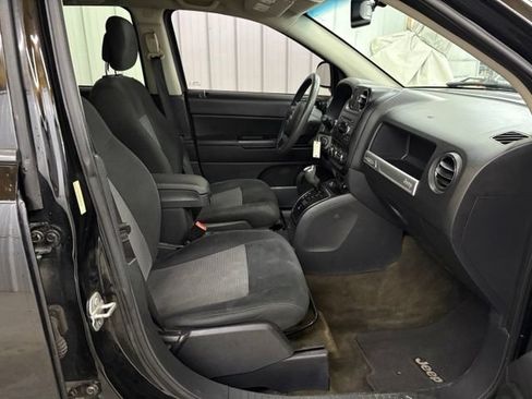 Used 2016 Jeep Compass Sport w/ Power Value Group AWD/4WD image 18