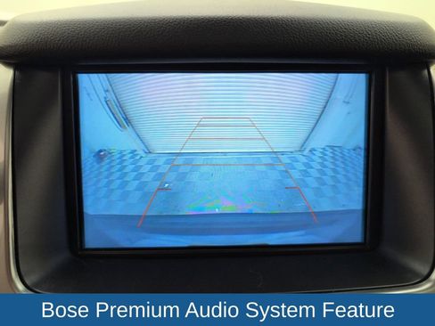 Used 2020 Chevrolet Suburban LT image 32