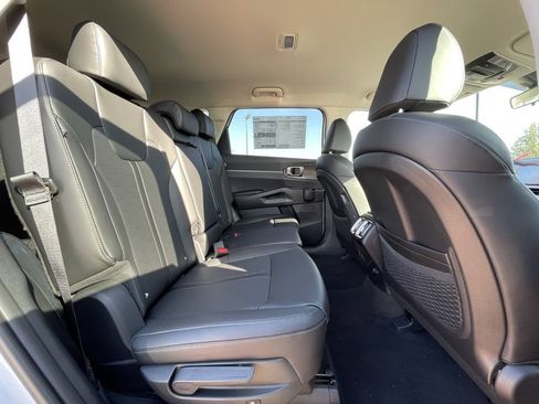 New 2026 Kia Sorento S image 30