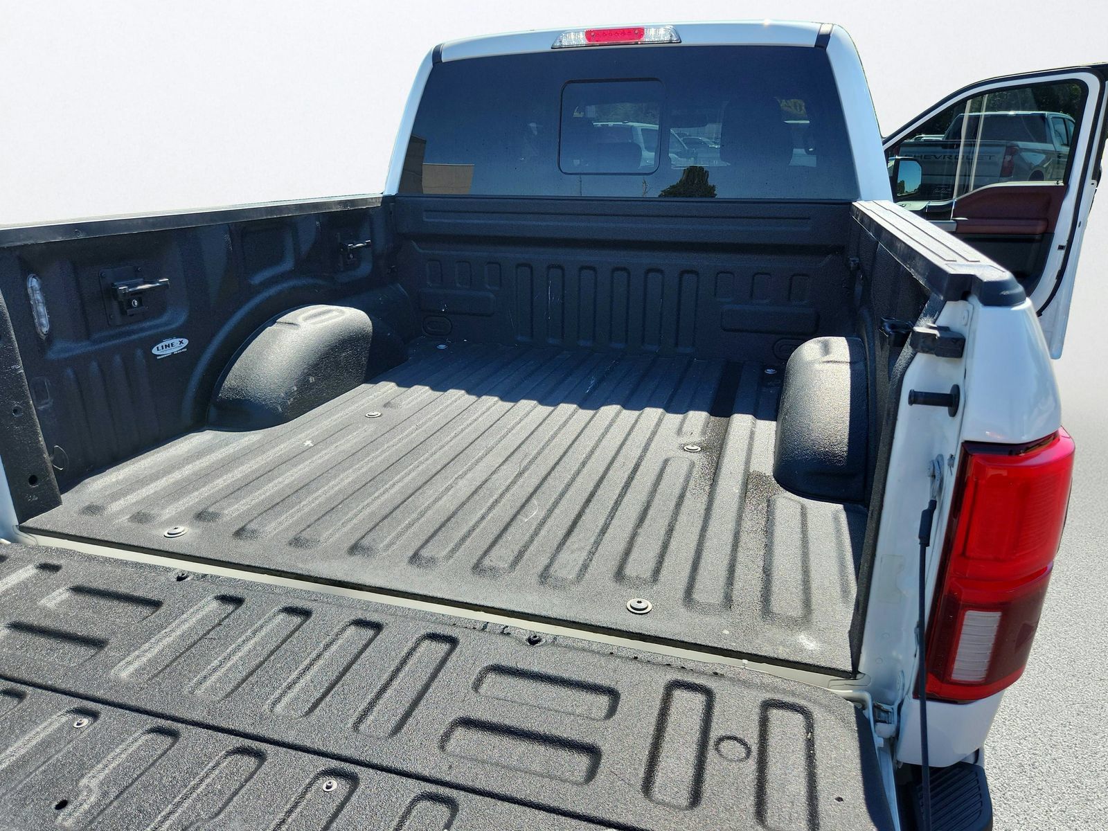 Used 2020 Ford F150 Platinum w/ Equipment Group 701A Luxury AWD/4WD image 32