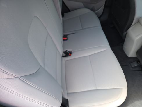Used 2019 Hyundai Tucson SE AWD/4WD image 17