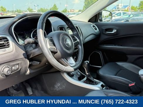 Used 2018 Jeep Compass Latitude AWD/4WD image 16