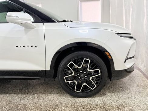 Certified 2023 Chevrolet Blazer RS w/ Driver Confidence II Package AWD/4WD image 31