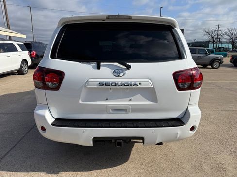 Used 2019 Toyota Sequoia SR5 RWD image 6
