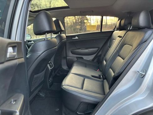 Used 2017 Kia Sportage EX w/ EX Technology Package AWD/4WD image 11